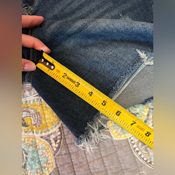 Judy Blue High Rise Mid Thigh Denim Shorts Size Medium - Picture 7 of 7